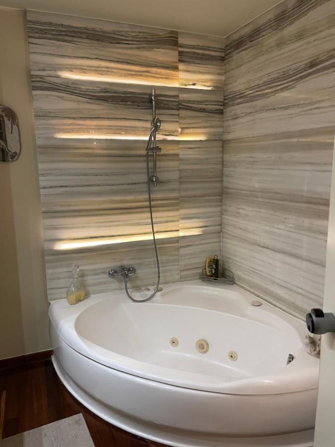 Athens Lycabettus Hill Penthouse, Private Roof Garden & Pool Apartment ภายนอก รูปภาพ